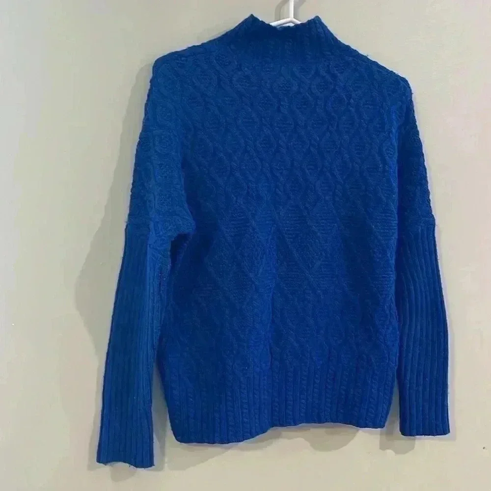 [S]Tahari Blue  Mock Neck Cable Knit Pull Over Ribbed Sweater - Picture 5 of 6